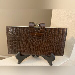 Vintage Brown Genuine Leather Wallet. Coin Area/ Checkbook. Excellent Condition